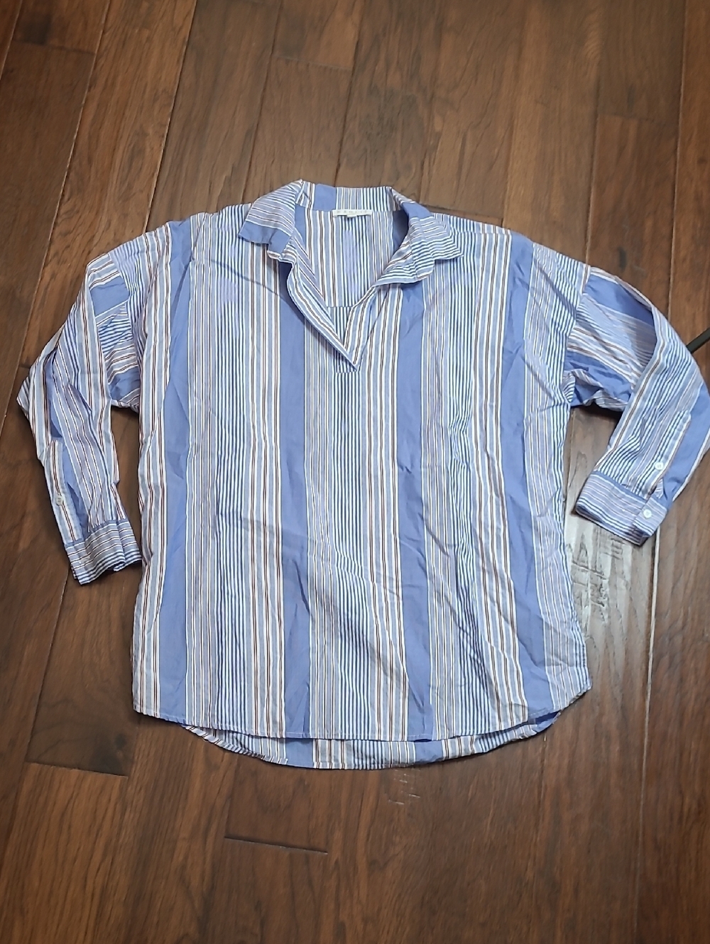 Karlie Blue & White Oversized Vertical Striped V-neck Tunic Blouse size Medium